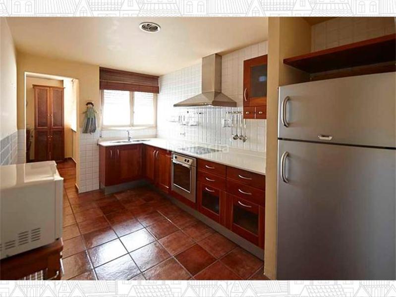 Foto 509d8114-e2d7-4657-876d-cc3133ab7830. Alquiler ático elche, zona Centro, atico, ascensor, terraza, amueblado, 2 habitacuones, 2 baños, aire acondicionado, armarios empotrados, muy lum en Elche / Elx
