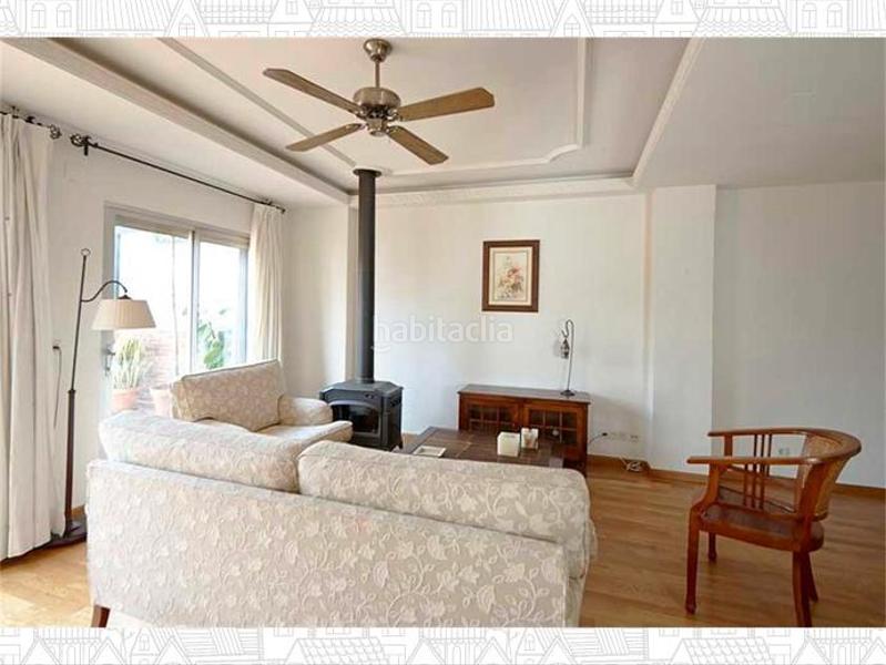 Foto aa6ec78f-77d9-464c-adf9-9074b8e4f9ec. Alquiler ático elche, zona Centro, atico, ascensor, terraza, amueblado, 2 habitacuones, 2 baños, aire acondicionado, armarios empotrados, muy lum en Elche / Elx