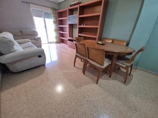 Location Appartement à San Crispín. Elche, zona toscar, ascensor, garaje doble, amueblado, 3 habitac