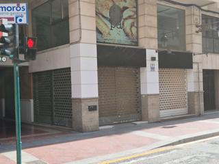 Alquiler Local Comercial en Centro. Elche, zona centro glorieta, local 400 m2, dos alturas,ideal cua