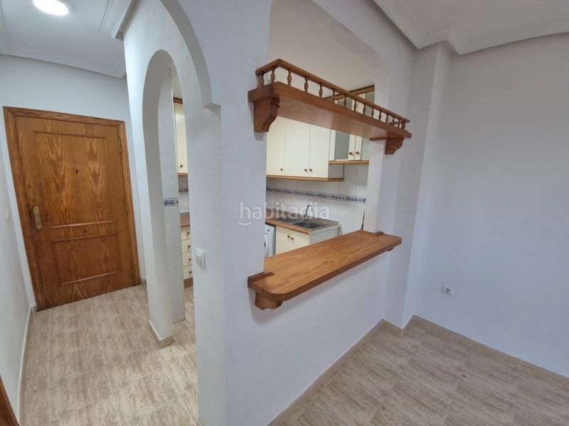 Foto 2c2a02d9-b2ca-42f1-9551-dac651b6cc2c. Rez-de-chaussée avec piscine dans Los Arenales del Sol Elche / Elx