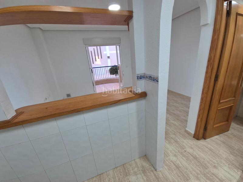 Foto 5743fe17-ed9b-45ec-9609-26ae5b4ac1e6. Rez-de-chaussée avec piscine dans Los Arenales del Sol Elche / Elx