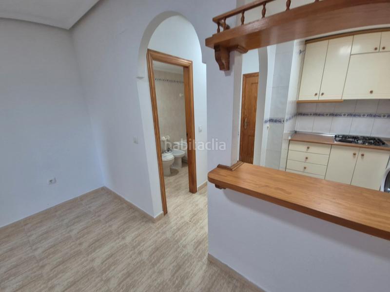 Foto cdc2c497-4ecf-4088-9426-51b4eb1693b5. Rez-de-chaussée avec piscine dans Los Arenales del Sol Elche / Elx