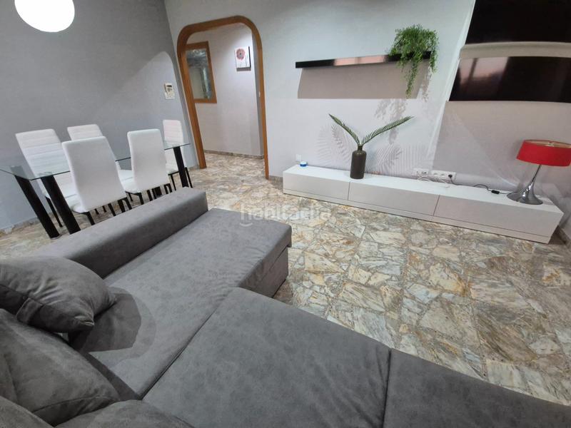 Foto bedf57e6-e87b-4d99-a259-8d6af4f02ee0. Rent flat in Sector V Elche / Elx