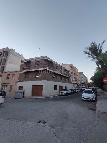 Foto f1dcce66-fb5d-4a41-a415-87f4b3fe0d5e. Edifici a El Raval - Portes Encarnades Elche / Elx