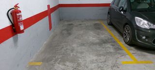 Car parking in Centro. Elche, zona centro glorieta, garaje amplio 12 m2 con elevador, p