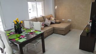 Rent Flat in Centro. Elche, zona centro zapatillera, entresuelo sin ascensor, amuebla