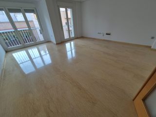 Flat in Pont Nou - Corazón de Jesús. Elche, zona pasarela, ascensor, 1 vivienda por planta, 3 habitac