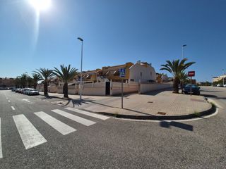 Car parking in Los Arenales del Sol. Arenales del sol, urb. altomar iii, plaza de garaje amplia, 12 m