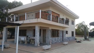 Miete Chalet in La Marina. La marina ,piscina, garaje, terraza, 4 habitaciones, 2 baños, ar