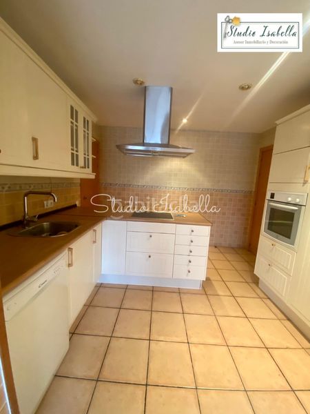 Foto 567d3b55-263c-4545-89c4-a034ac7a48ae. Chalet en Nambroca