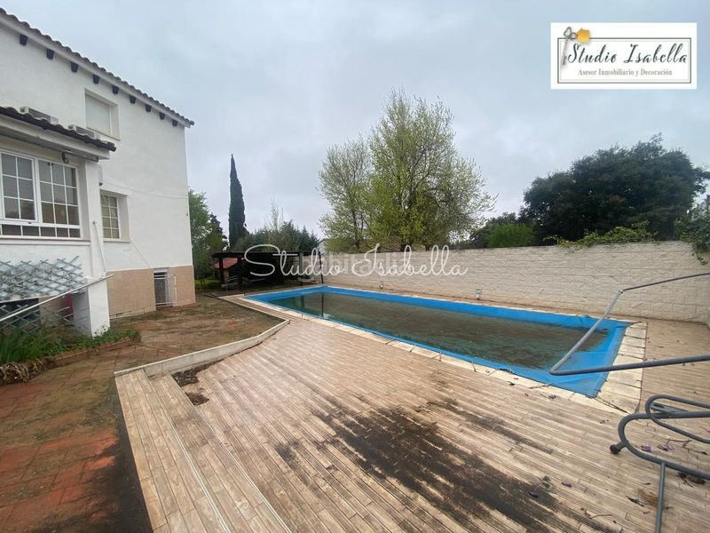 Foto f267429e-34fd-4174-a14e-d7e9ae05d461. Chalet en Nambroca