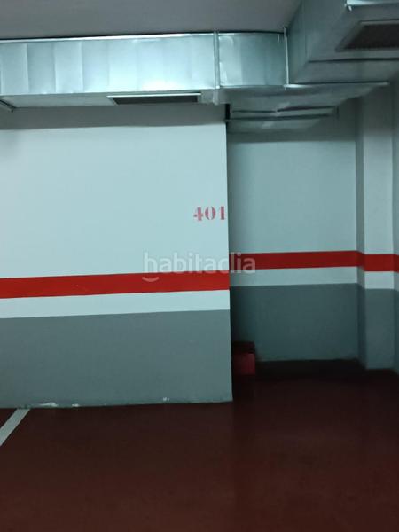 Foto ed7b1c55-77a6-4627-8b2e-cdac5045dd26. Parking coche en Centro Almería