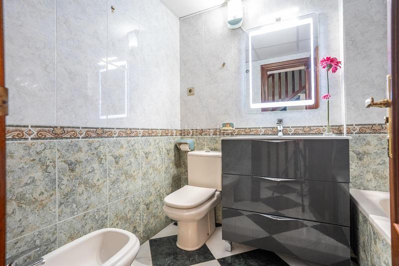 Foto 9b62c75d-58e6-4dfe-9f20-d2f2e2e3e018. Maison avec parking piscine dans Los Molinos - Villa Blanca Almería