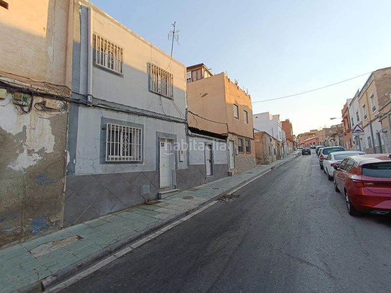 Foto 05b188a9-716d-4aa1-a28d-f16e6a7dc524. Casa a calle valdivia 17 a La Chanca - Pescadería Almería