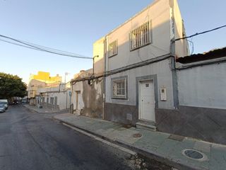 Casa a Calle VALDIVIA 17