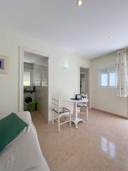 Location Studio à Los Ángeles - Cruz de Caravaca. Estudio en alquiler