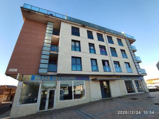 Lloguer Local Comercial a La Lastra. Local comercial 1000m2 puente castro