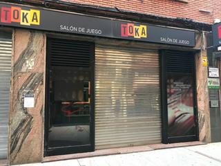 Location Local commercial  Pasaje ordoño ii. Local comercial en pasaje ordoño ii