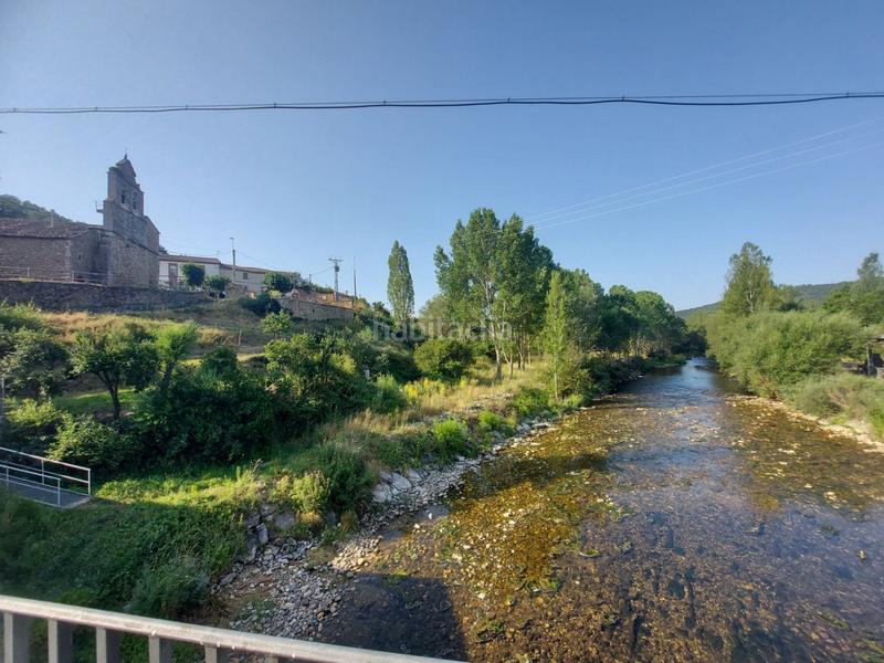 Foto 4b662a47-d589-40ff-8d9f-a6dc154b20f6. Masia amb aparcament a Garrafe de Torío