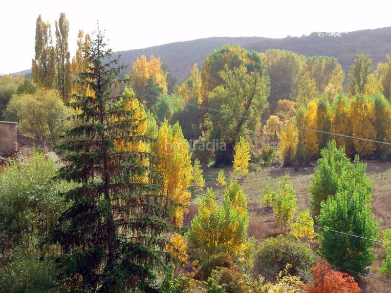 Foto c3cb419a-bc0f-4599-a756-773840ad6e1a. Masia amb aparcament a Garrafe de Torío