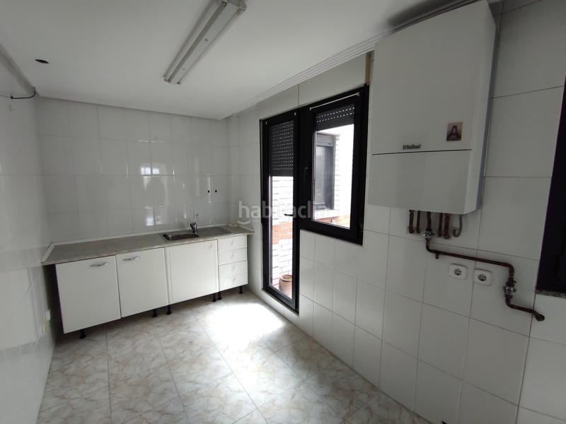 Foto 747c07f1-a58a-4d05-a633-e61238ee5a13. Duplex con riscaldamento parcheggio in Centro Ciudad León