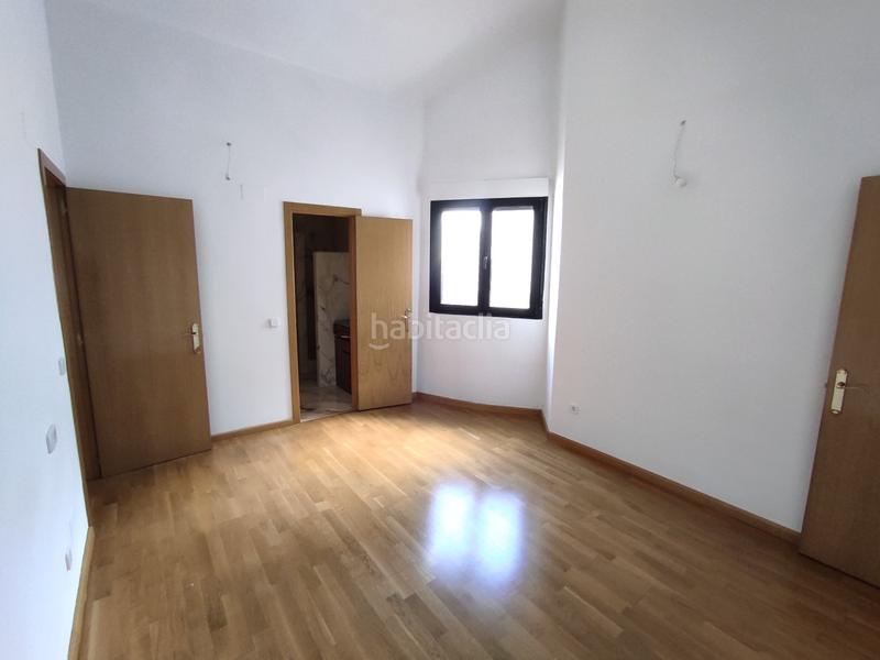 Foto b90787ac-50a1-43f6-9813-6d9b5a543441. Duplex con riscaldamento parcheggio in Centro Ciudad León