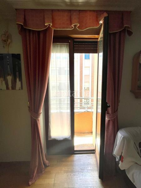 Foto bedd01d6-2e74-4ff8-b80e-46eed2f269b8. Etagenwohnung mit heizung in Centro Ciudad León