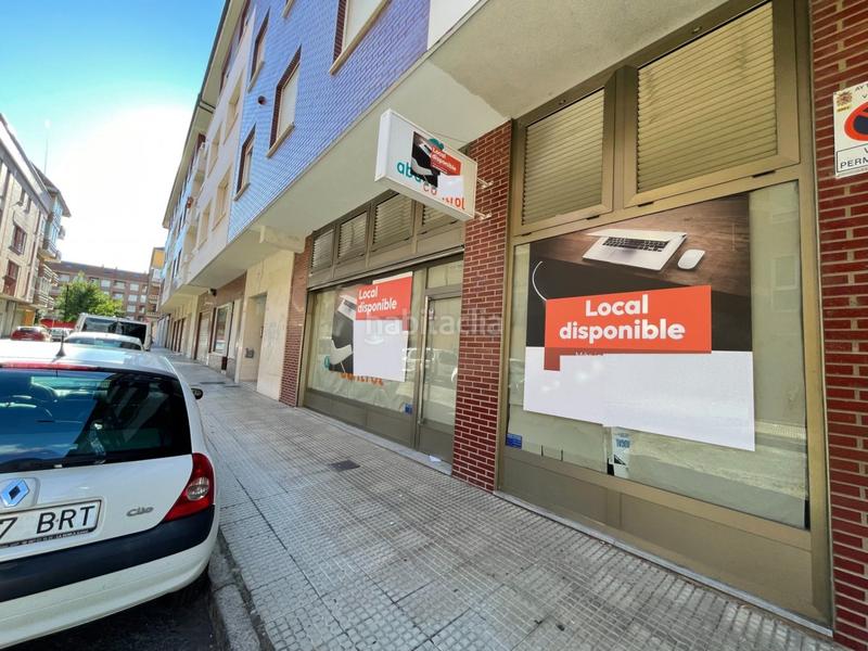 Foto 4311059f-a0c0-4114-8f1d-1c1a8c4b2436. Local commercial dans San Mamés - La Palomera León