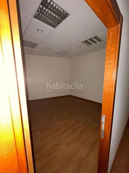 Foto 5248ce28-a486-4570-ac1f-1d9db30f5881. Local commercial dans San Mamés - La Palomera León