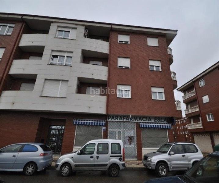 Foto 72a73912-70ef-44ca-a306-e86495635f4b. Parking coche plazas de garaje en navatejera en Villaquilambre