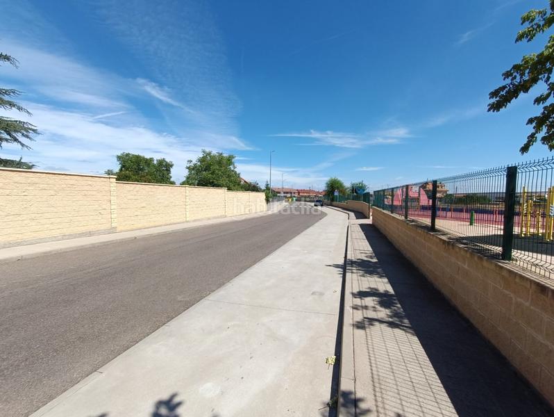 Foto b5cc8a5d-c2fe-4d3b-a722-4fa6a2e9400b. Terrain résidentiel dans Santovenia de la Valdoncina