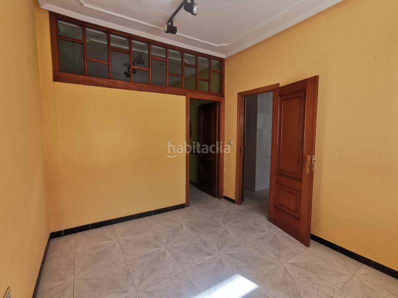 Foto 9cfbc022-3262-4d70-b090-47003cca027c. Locale commerciale in San Claudio - La Chantría León