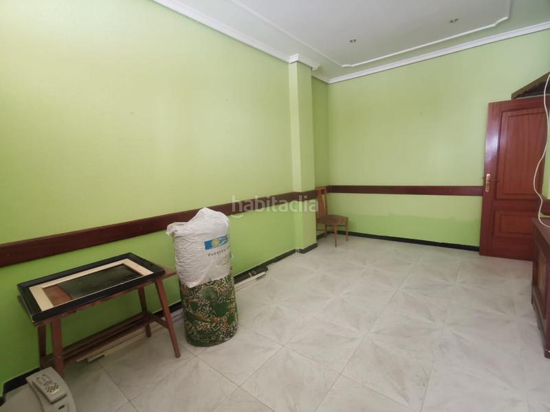 Foto ecd4e4d4-f362-44ee-856f-67425a6970dd. Locale commerciale in San Claudio - La Chantría León