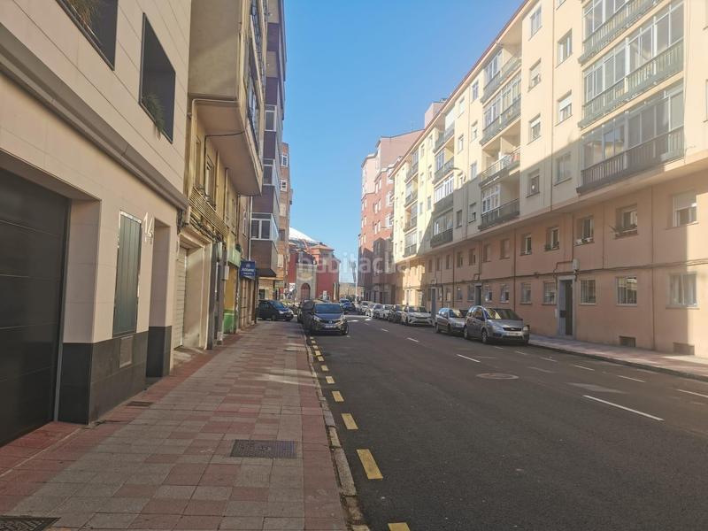 Foto f5307e94-9b13-4ee4-afe4-b2753f573656. Locale commerciale in San Claudio - La Chantría León