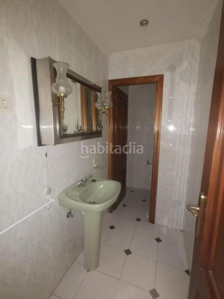 Foto fbbf7735-2c8e-4edd-9d4f-66a75cc4c0ac. Locale commerciale in San Claudio - La Chantría León