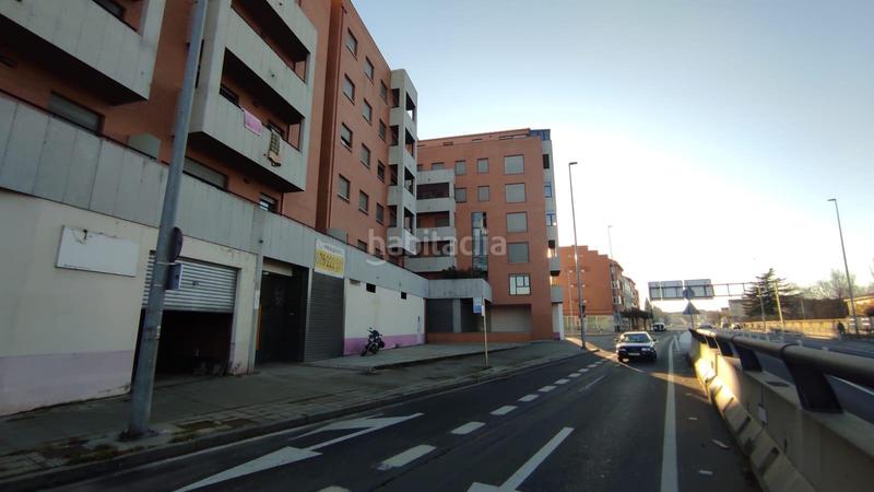 Foto 3d7a5828-949c-4307-926d-a2163ac0ad21. Local commercial dans Armunia León