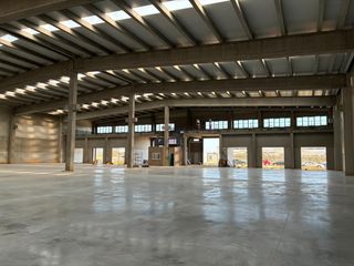 Lloguer Nau industrial  Industrial v8. Nave industrial a estrenar en alquiler  con muelles de carga y p