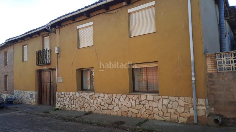 Foto 0bef6409-09ba-4419-a4e2-75121d70b1af. Masia amb aparcament a Valdefresno