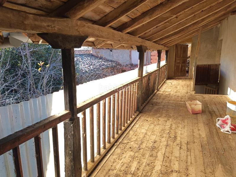 Foto 8c9aa3aa-2823-4a19-a142-9c381f664262. Masia amb aparcament a Valdefresno