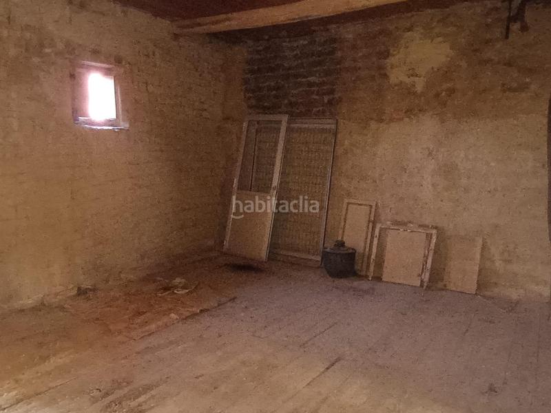 Foto 931588a7-a2bc-471c-bfb4-368f6566105e. Masia amb aparcament a Valdefresno