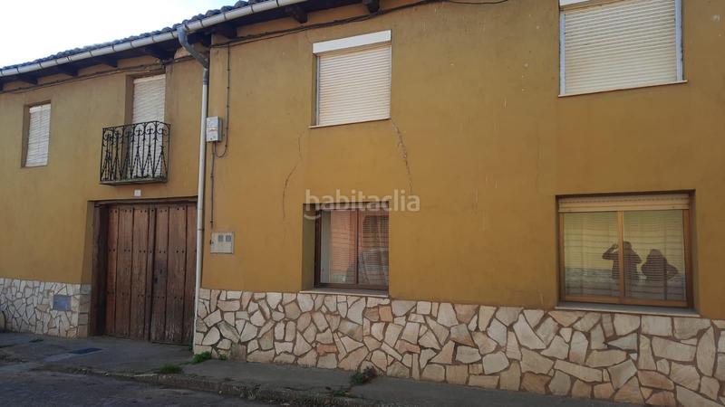 Foto e3352888-cefc-435c-a3d8-30ad65ad8870. Masia amb aparcament a Valdefresno