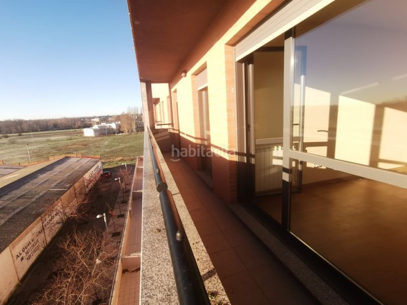 Foto 1d27ca24-409b-4045-bd26-312e26607ad7. Apartament a Armunia León