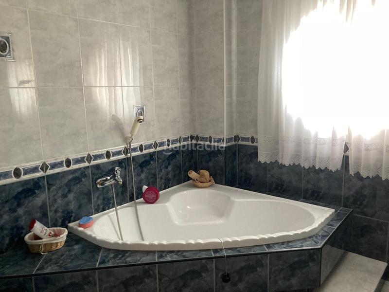 Foto 18f5f280-eba5-4ed1-b2ab-4673c3697e2c. Xalet amb calefacció aparcament piscina a Valdefresno