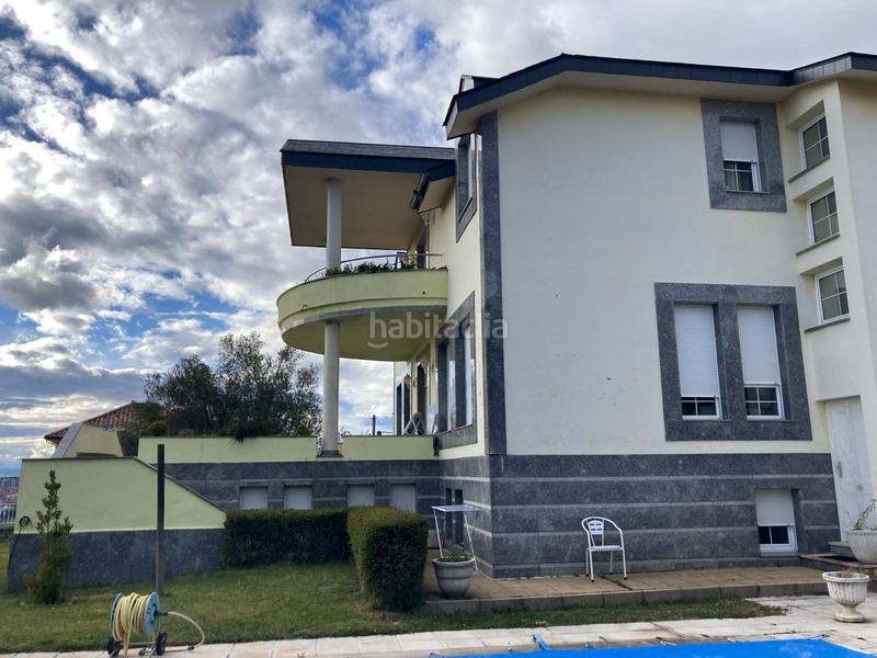 Foto 1b48bbf0-6575-4e2d-8b41-cd2ff25bac85. Xalet amb calefacció aparcament piscina a Valdefresno