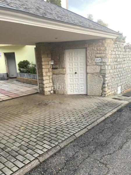 Foto 5657c437-f7eb-44ea-b8b1-a55e335eddad. Xalet amb calefacció aparcament piscina a Valdefresno