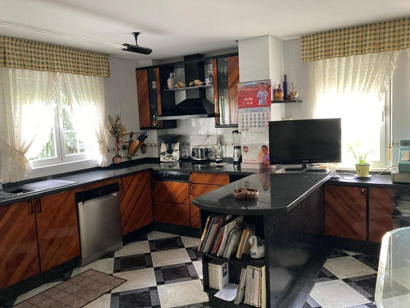 Foto bbed9b50-49e7-4903-9fac-40910355ce01. Xalet amb calefacció aparcament piscina a Valdefresno