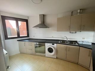 Affitto Appartamento  Calle de los llanos de nava. Alquiler de apartamento junto a hospitales