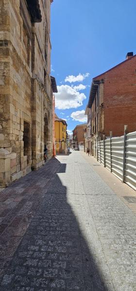 Foto 09cab660-94ff-44da-b74c-549e8ea0bb21. Pis amb calefacció a Casco Antiguo León