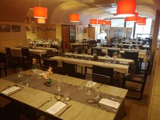 Miete Geschäftsraum in Avenida alcalde miguel castaño 31. Oportunidad bar restaurante con licencia en vigor